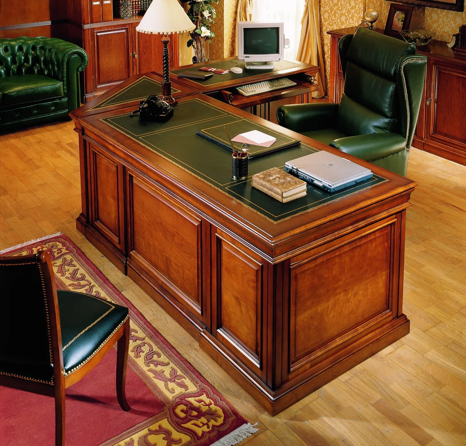 Padova collection — executive classic office furniture by ALPUCH